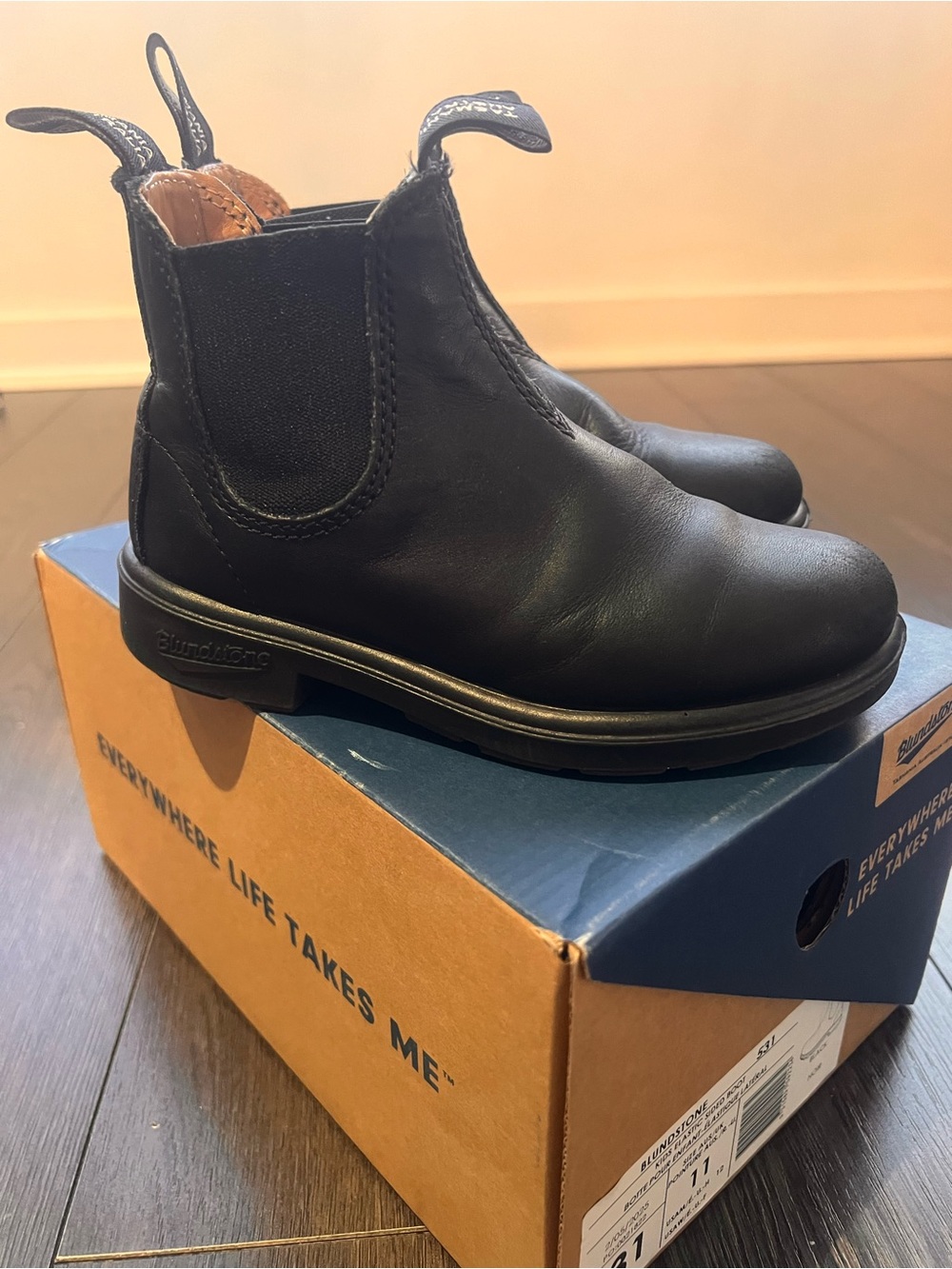 Blundstone Kids Black Chelsea Boots